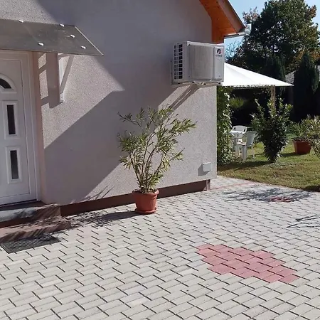 9 Balatonberény