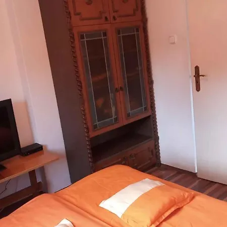 Vakantiehuis 9 *