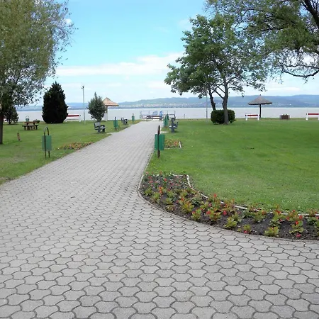 9 בית נופש Balatonberény