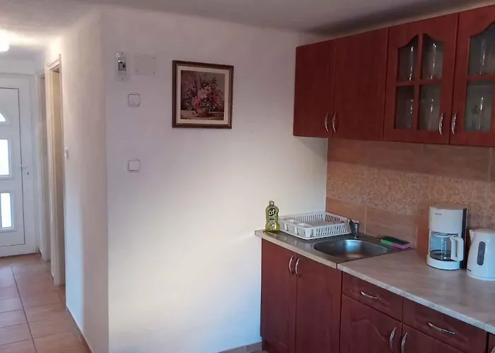 9 * Балатонберень