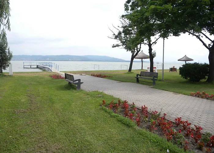 9 בית נופש Balatonberény